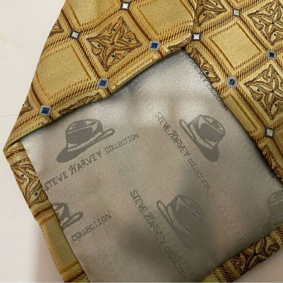 Steve Harvey Collection Silk Tie - Picture 7 of 7